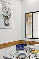 Lavie Maison House in the Marais Family