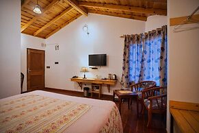 The Hive Cottage By Royal Collection