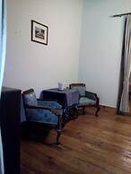 The Hive Cottage By Royal Collection