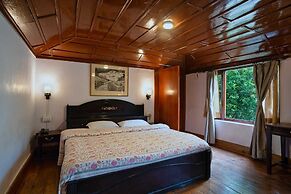 The Hive Cottage By Royal Collection