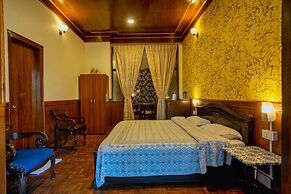 The Hive Cottage By Royal Collection