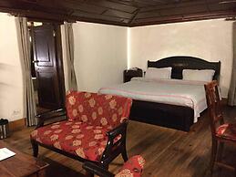 The Hive Cottage By Royal Collection