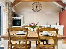 Hideaway Cottages - Greenacres Estates