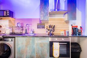 Industrial Studio Near Headingley Stadium