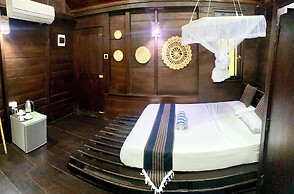 Coco Palm Villa and Cabanas