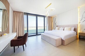 Gorgeous 4B maid's  private beach