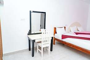 Golden Beach Hotel & Restaurant