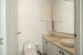 w Comfy 2BR w Ocean View and Pool in CTG