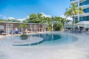 w Comfy 2BR w Ocean View and Pool in CTG