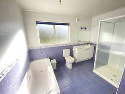Paton s Beachfront Villa