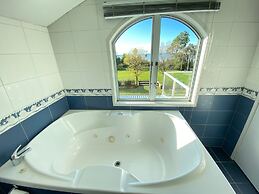 Paton s Beachfront Villa