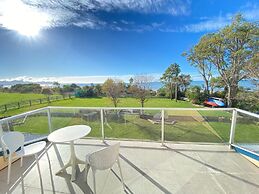 Paton s Beachfront Villa