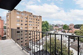 w Enchanting Loft w Balcony in El Nogal