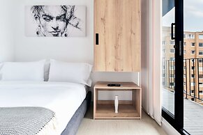 w Enchanting Loft w Balcony in El Nogal