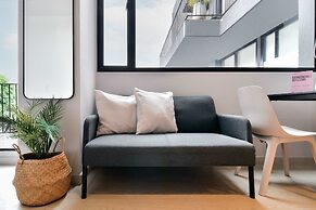 w Enchanting Loft w Balcony in El Nogal