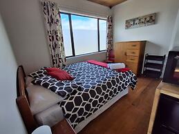 Motel Style Unit in the Heart of Collingwood