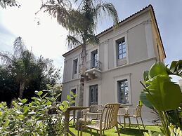 Nearchou Boutique Hotel