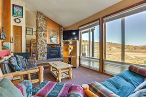 Walk to Ski Lift & Hiking: Granby Ranch Condo!