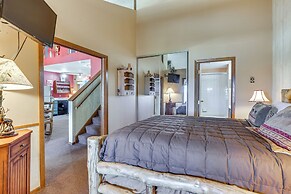 Walk to Ski Lift & Hiking: Granby Ranch Condo!