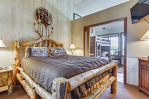 Walk to Ski Lift & Hiking: Granby Ranch Condo!