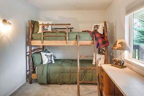 Mountain-view Home Near Hiking in Alpine!