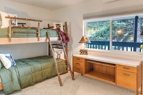 Mountain-view Home Near Hiking in Alpine!