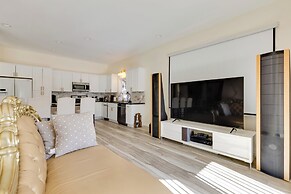 Game Room & Deck: Modern Frazier Park Home!