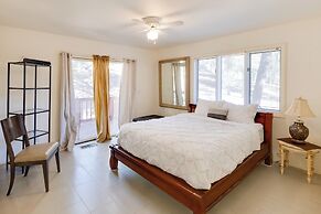 Game Room & Deck: Modern Frazier Park Home!