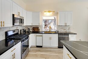 Game Room & Deck: Modern Frazier Park Home!