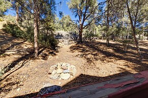 Game Room & Deck: Modern Frazier Park Home!