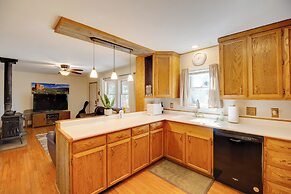 Fish, Hike & Sightsee: Lovely Florissant Cabin!