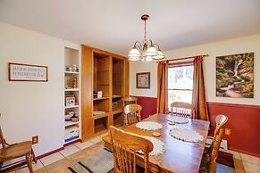 Fish, Hike & Sightsee: Lovely Florissant Cabin!