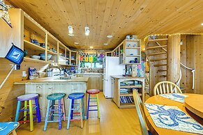 Deck & Panoramic Views: Bayfront House in Homer!