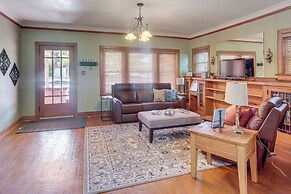 Walk to Main Street: Charming Roswell Home!