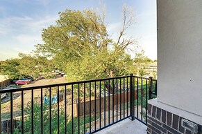 Beach Vibes, Walkable Location: Farmers Branch Gem