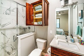 Beach Vibes, Walkable Location: Farmers Branch Gem