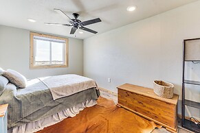 Rustic Cabin in Peyton Near Hiking Trails!