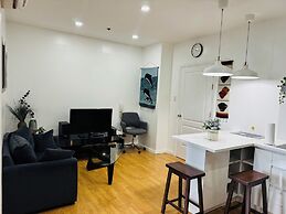 2 bedroom with 2 Balconies Skyline View