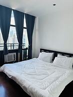 2 bedroom with 2 Balconies Skyline View