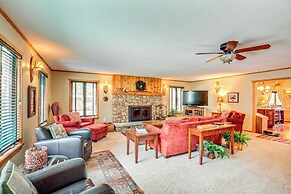 Lake Tomahawk Summer Oasis w/ Deck!