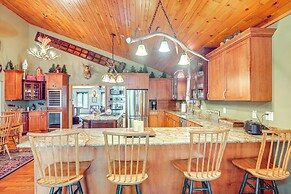 Lake Tomahawk Summer Oasis w/ Deck!