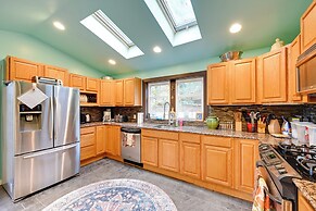 Hike, Fish & Swim: Packwood Home on Golf Course!