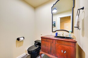 Hike, Fish & Swim: Packwood Home on Golf Course!