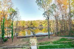 Dock & Hot Tub at High Rock Lake Retreat