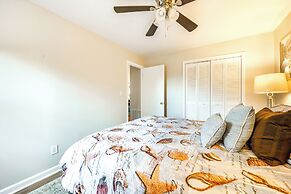 Dock & Hot Tub at High Rock Lake Retreat