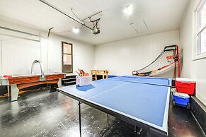Dock & Hot Tub at High Rock Lake Retreat