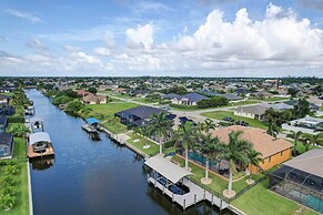 'paradise Palms' Cape Coral Home w/ Dock!