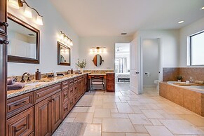 'paradise Palms' Cape Coral Home w/ Dock!