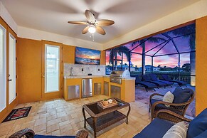 'paradise Palms' Cape Coral Home w/ Dock!