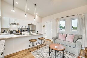 Wineries & Farm Fresh Harvest: Chic Palisade Gem!